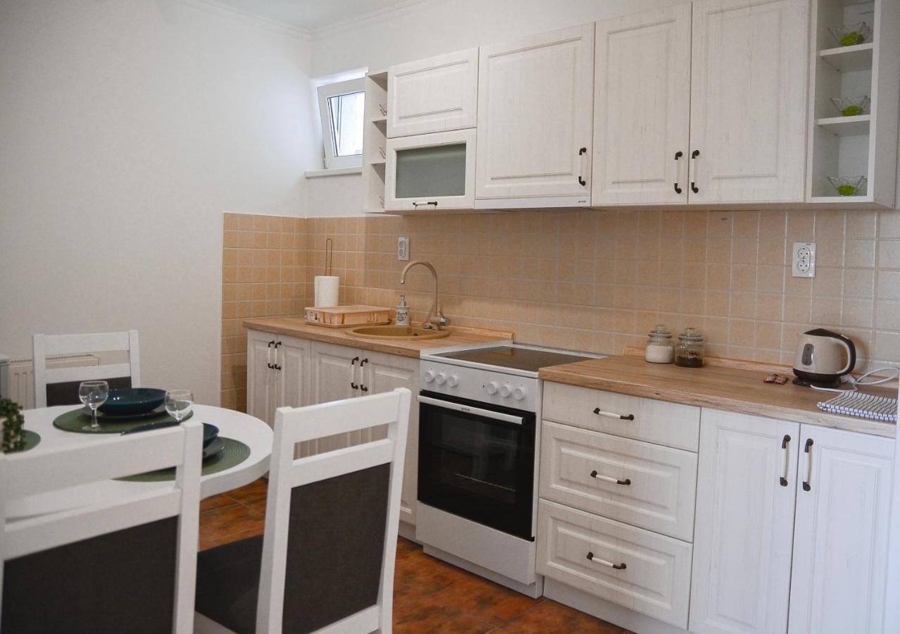 סובוטיקה Crown Apartment 2 מראה חיצוני תמונה